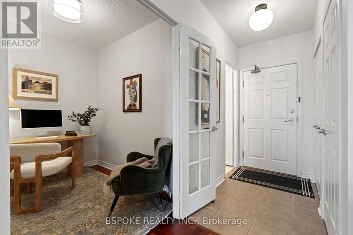 Property Photo:  19 Barberry Place 804  ON M2K 3E3 