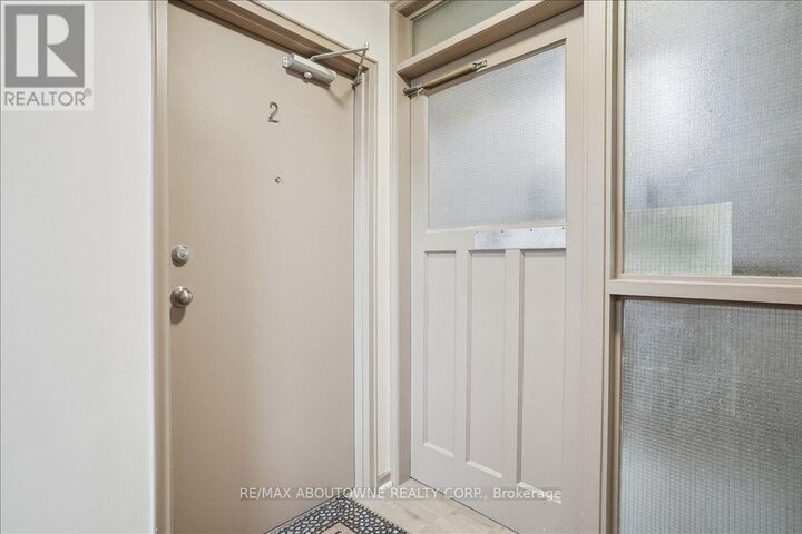 Property Photo:  2354 Queensway Drive 2  ON L7R 3T3 