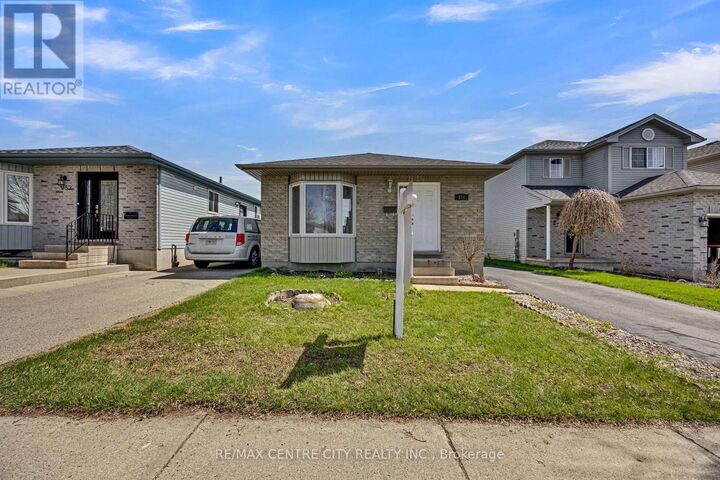 Property Photo:  276 Wildgoose Road  ON N5W 6E4 