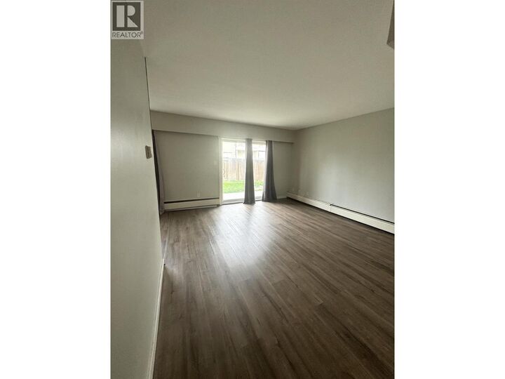 Property Photo: 2117 2nd Street North 102 BC V1C 3L4