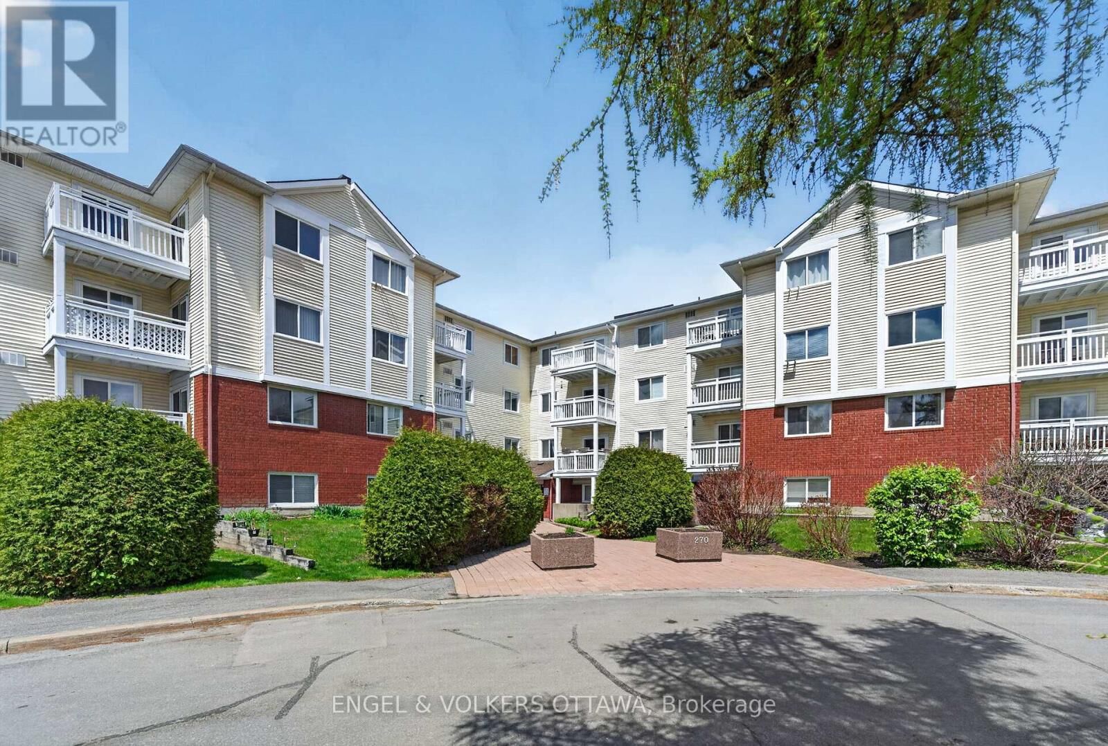 Property Photo:  270 Lorry Greenberg Drive 307  ON K1T 3K2 