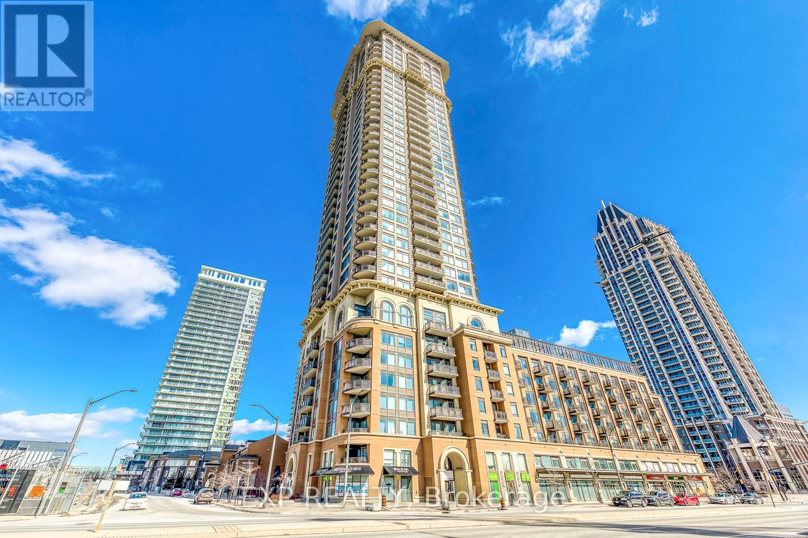 Property Photo: 385 Prince Of Wales Drive 1011 ON L5B 0C6