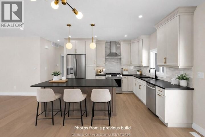 Property Photo:  75 Cherry Blossom Trail  ON N7L 0H3 