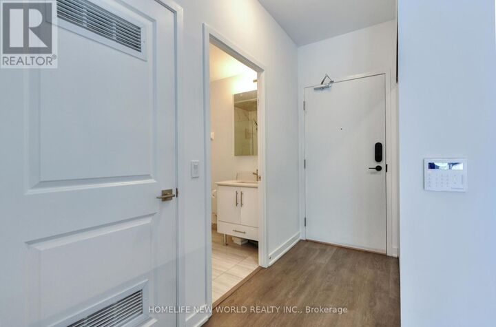 Property Photo:  85 Oneida Crescent 811  ON L4B 0H3 