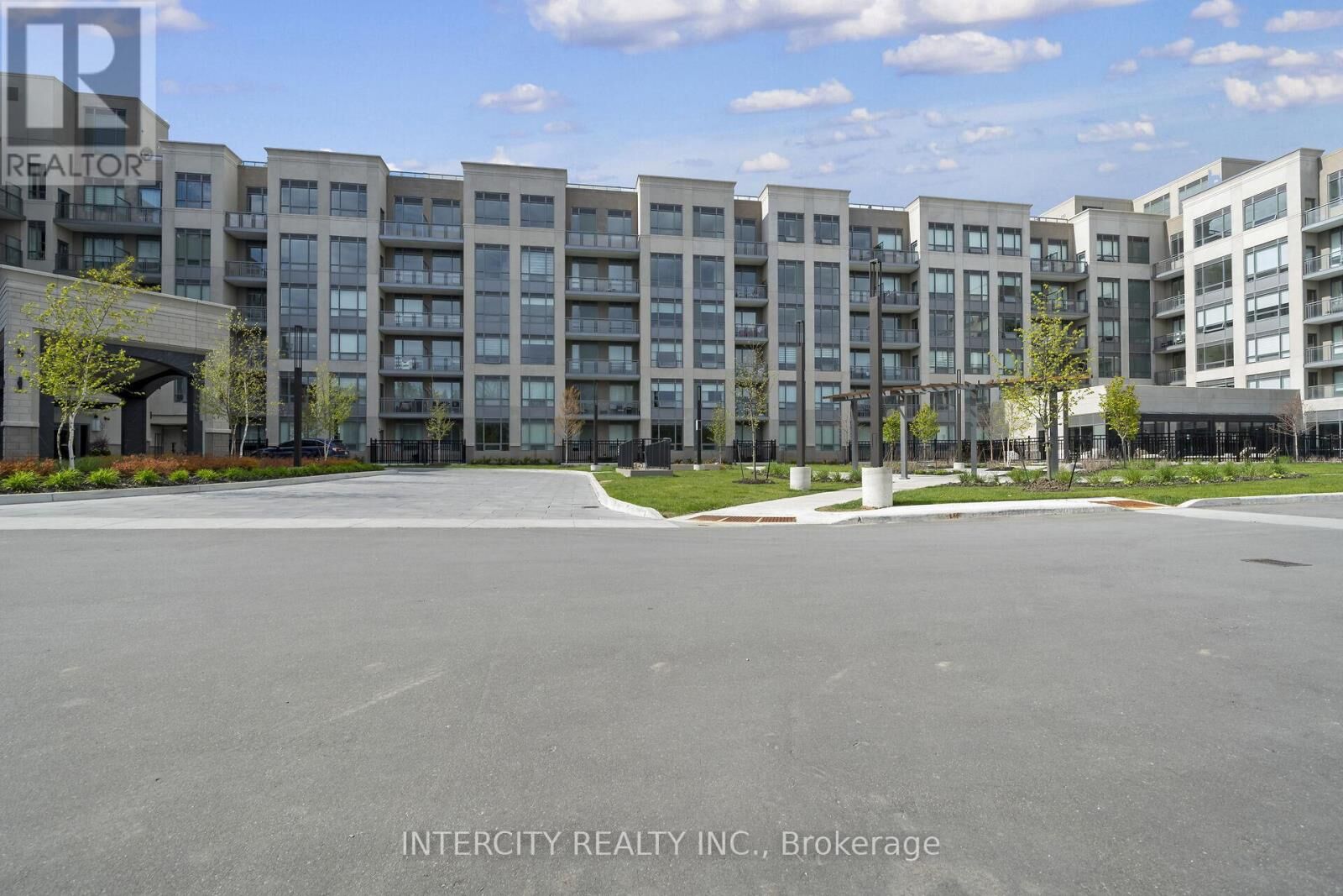 Property Photo:  2075 King Road 215  ON L7B 0R6 
