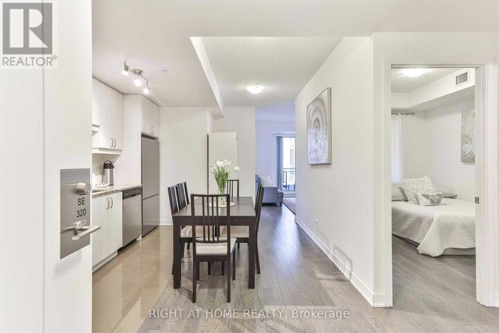 Property Photo:  9199 Yonge Street Se320  ON L4C 1H7 