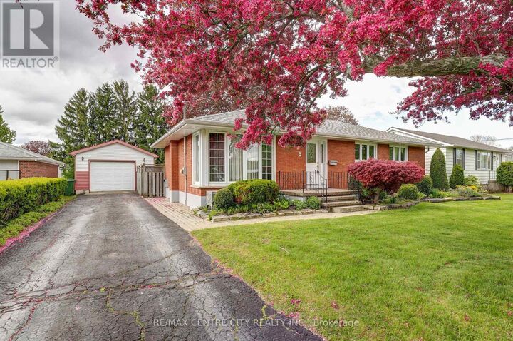 Property Photo: 8 Patricia Street ON N5P 2C6