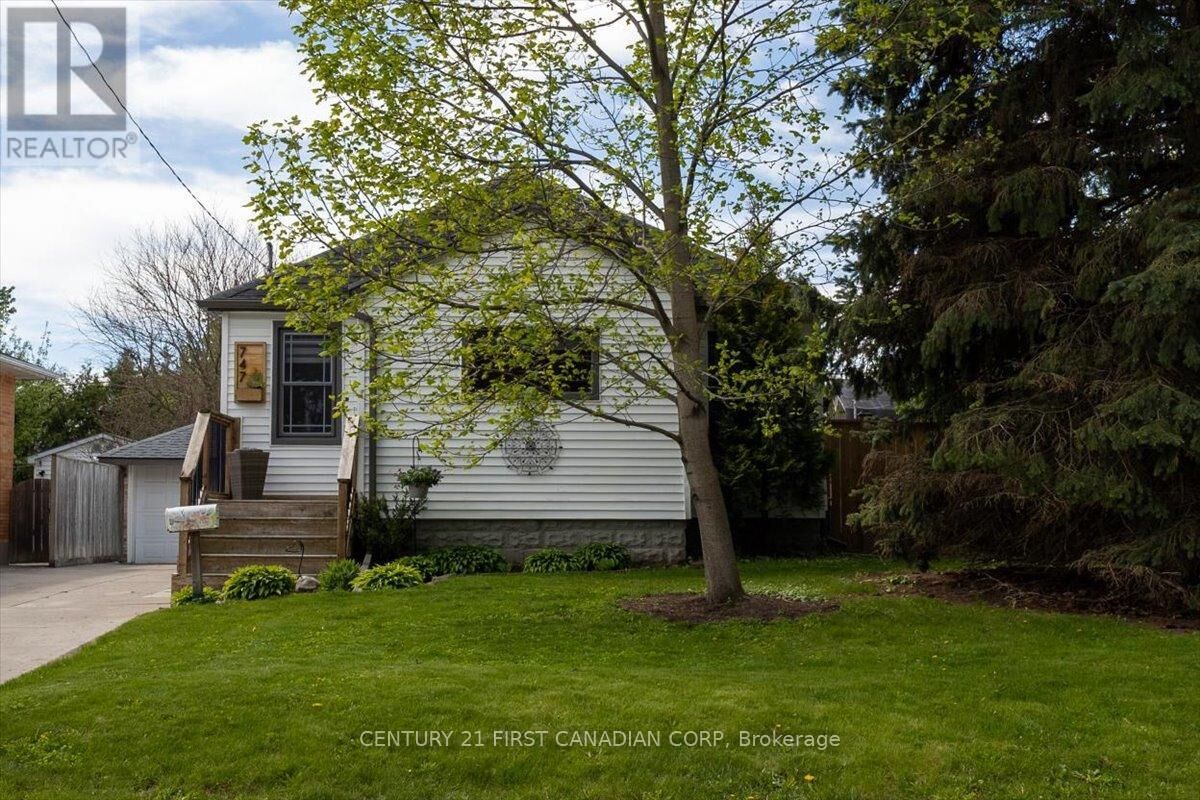 Property Photo: 747 Whetter Avenue ON N6C 2H1