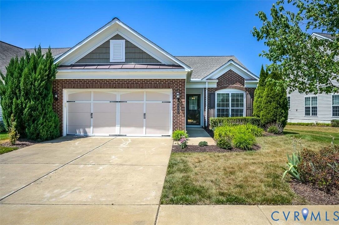 Property Photo: 112 Denison Street VA 22406
