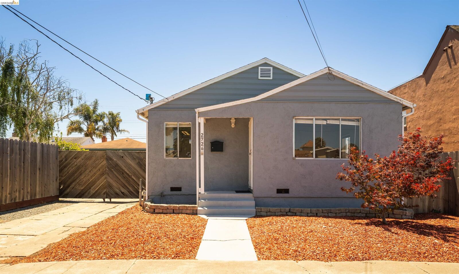 Property Photo: 2726 Rheem Ave CA 94804