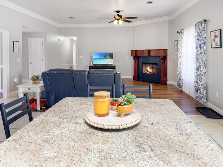 Property Photo:  3003 Colonial Circle  FL 32536 