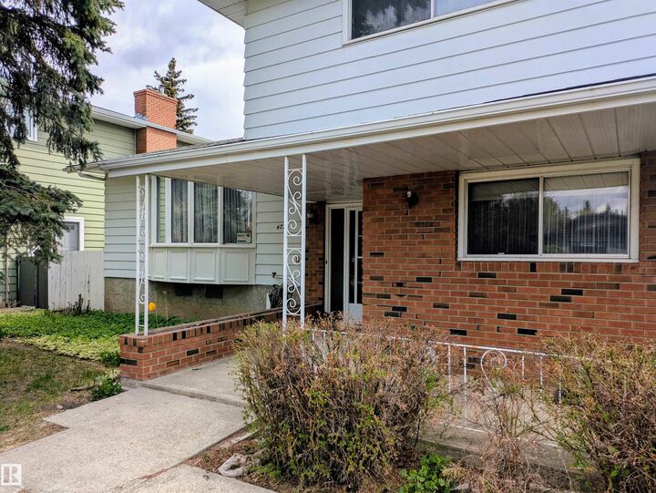 Property Photo: 4723 143 Street NW AB T6H 4C7