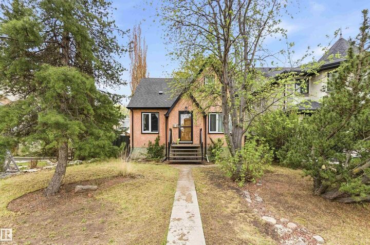 Property Photo: 10827 64 Avenue NW AB T6H 1T3