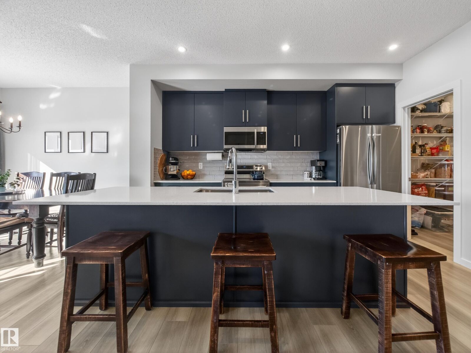 Property Photo:  9 Prospect Place  AB T7X 2W4 