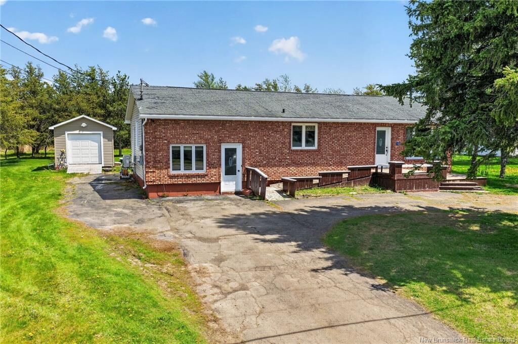 Property Photo:  10 Ch Des Roches  NB E4S 4M2 