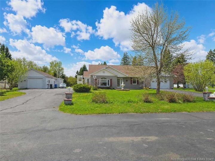 Property Photo: 11 Rue Des Cedres NB E8K 3T8