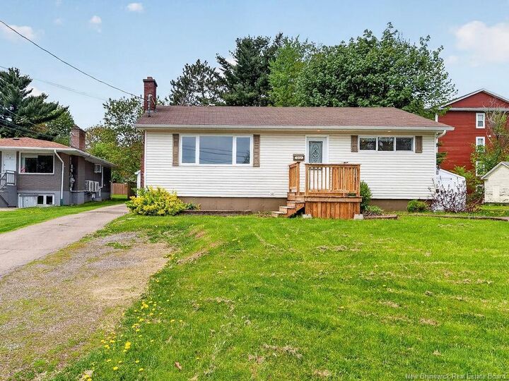 Property Photo:  242 Broadway Street  NB E1A 3Y6 