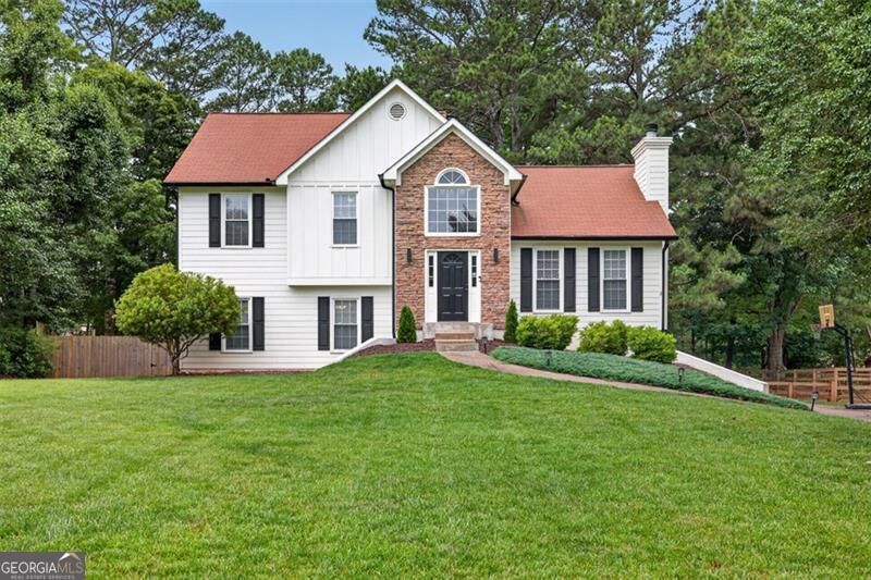 Property Photo: 7745 Wynfield Drive GA 30040