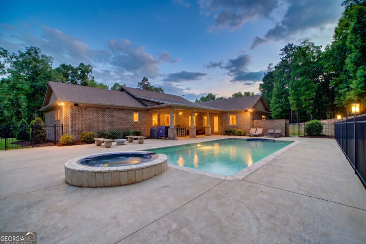 Property Photo:  610 Kings Bridge Road SW  GA 30124 