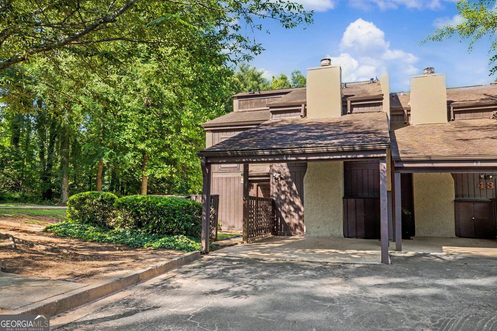 Property Photo:  44 Cobblestone Creek  GA 30269 