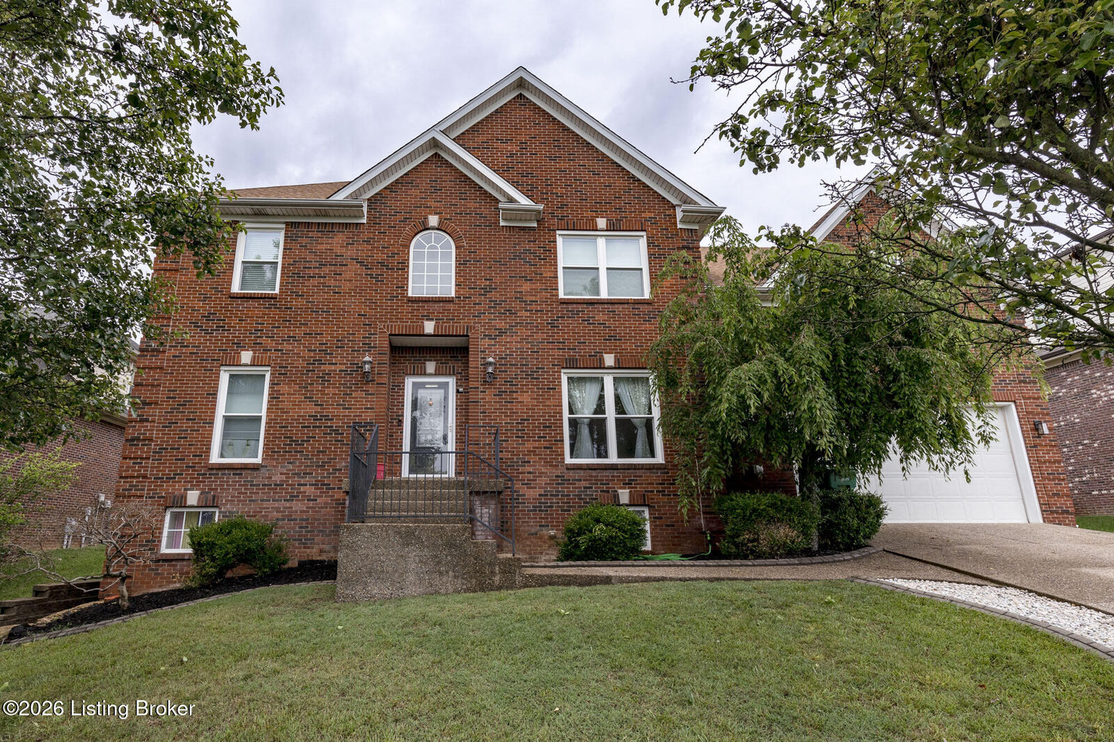 Property Photo:  17411 Polo Run Ln  KY 40245 