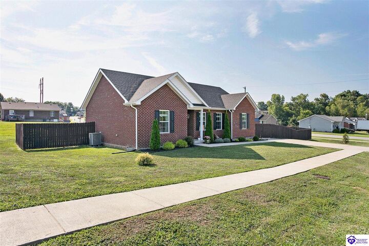 Property Photo:  124 Kentucky Avenue  KY 40004 