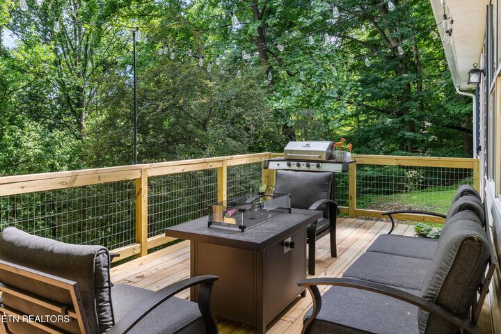 Property Photo:  3714 Roberts Rd  TN 37721 