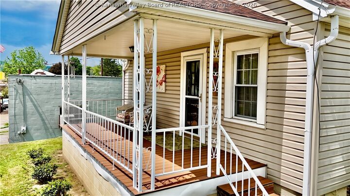 Property Photo:  241 N Pinch Road  WV 25071 