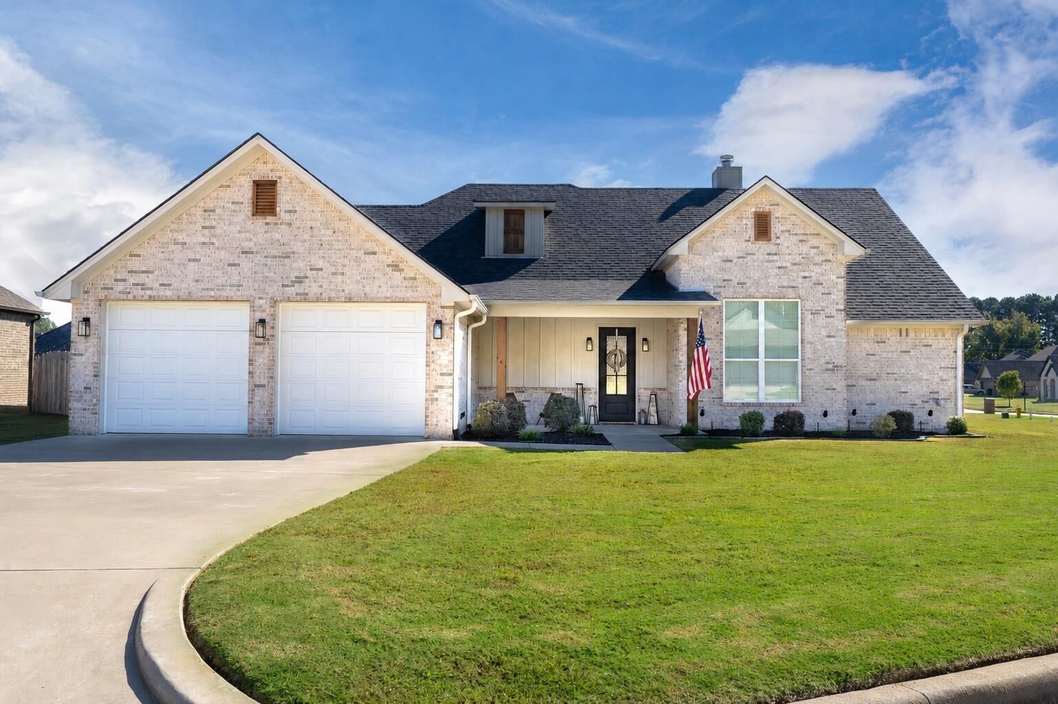 Property Photo:  201 Saddle Brook Circle  TX 75650 