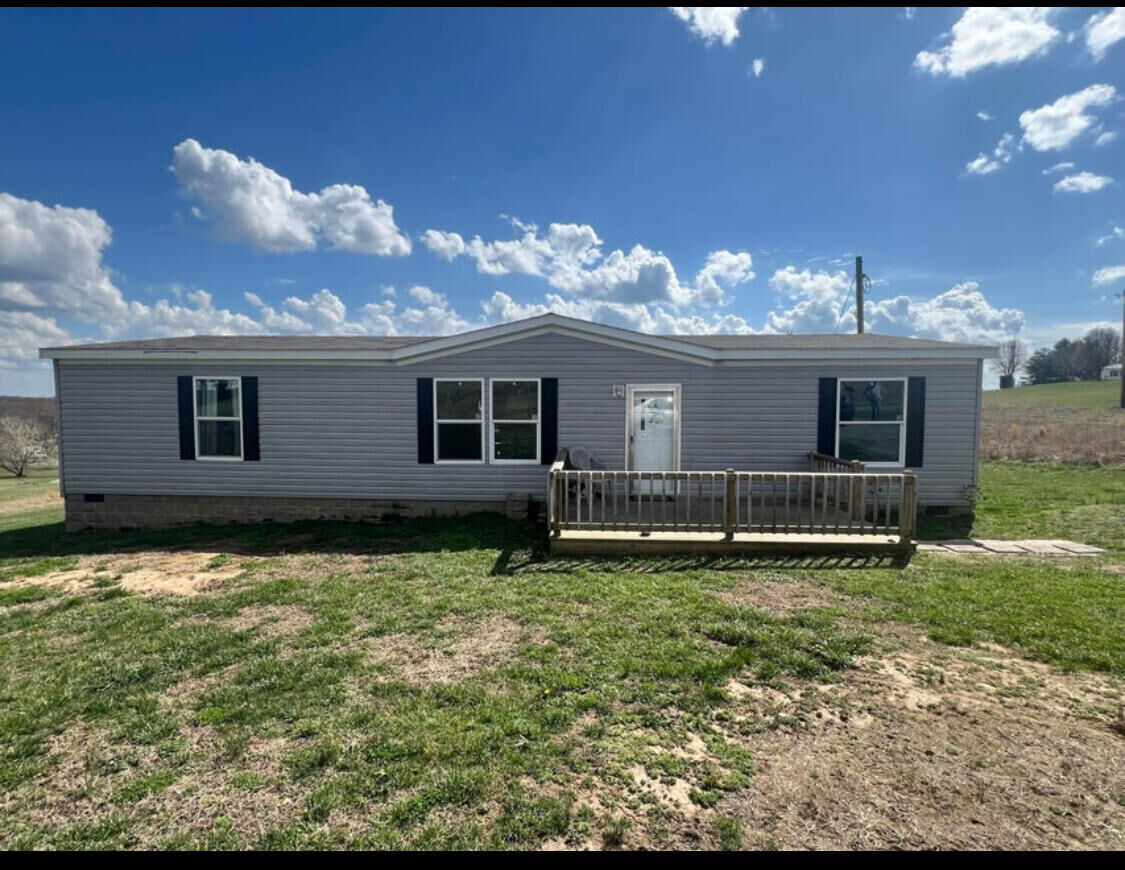 Property Photo:  131 Lawless Lane  KY 42629 