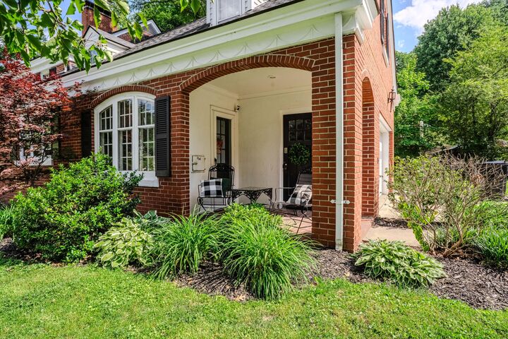 Property Photo:  401 W Campbell Street  KY 40601 