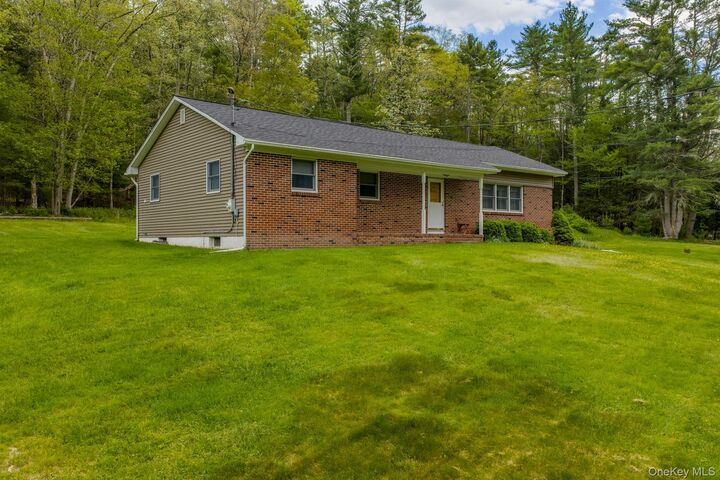 Property Photo:  205 Airport Road  NY 12528 