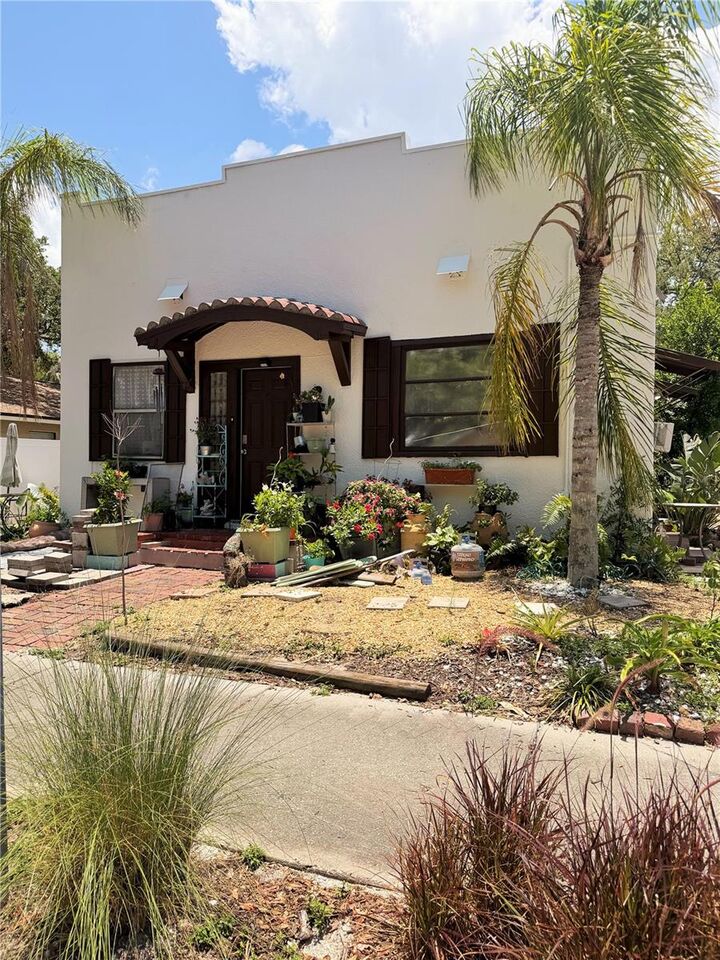 Property Photo:  305 Woodrow Avenue  FL 33770 
