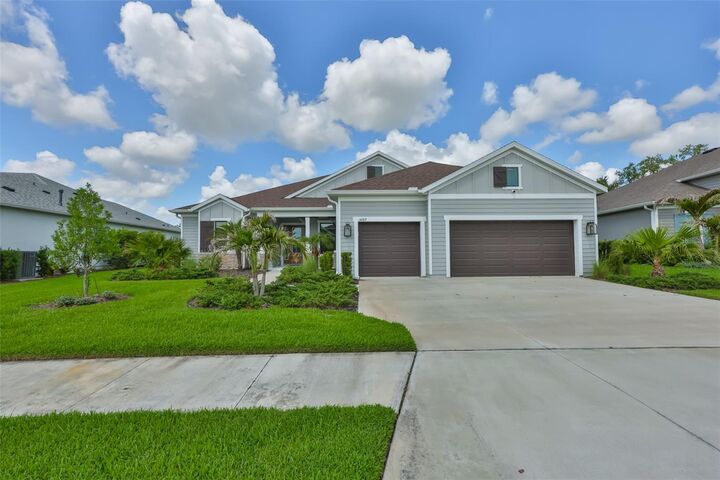 Property Photo:  14269 Skipping Stone Loop  FL 34219 