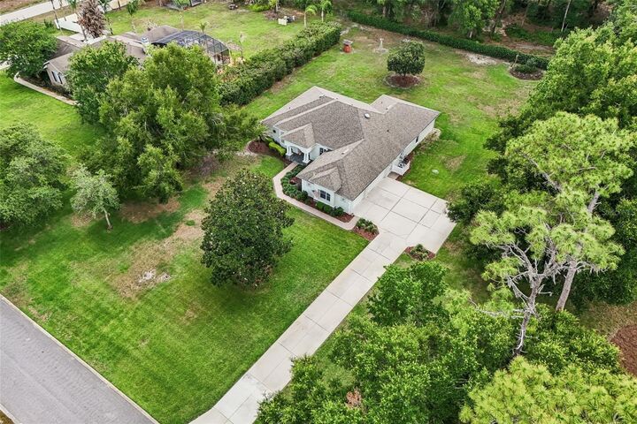 Property Photo:  19200 Lake Swatara Drive  FL 32736 