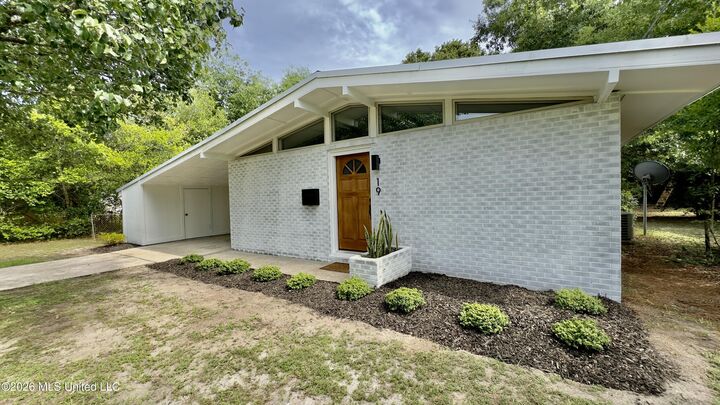 Property Photo: 19 31st Street MS 39507