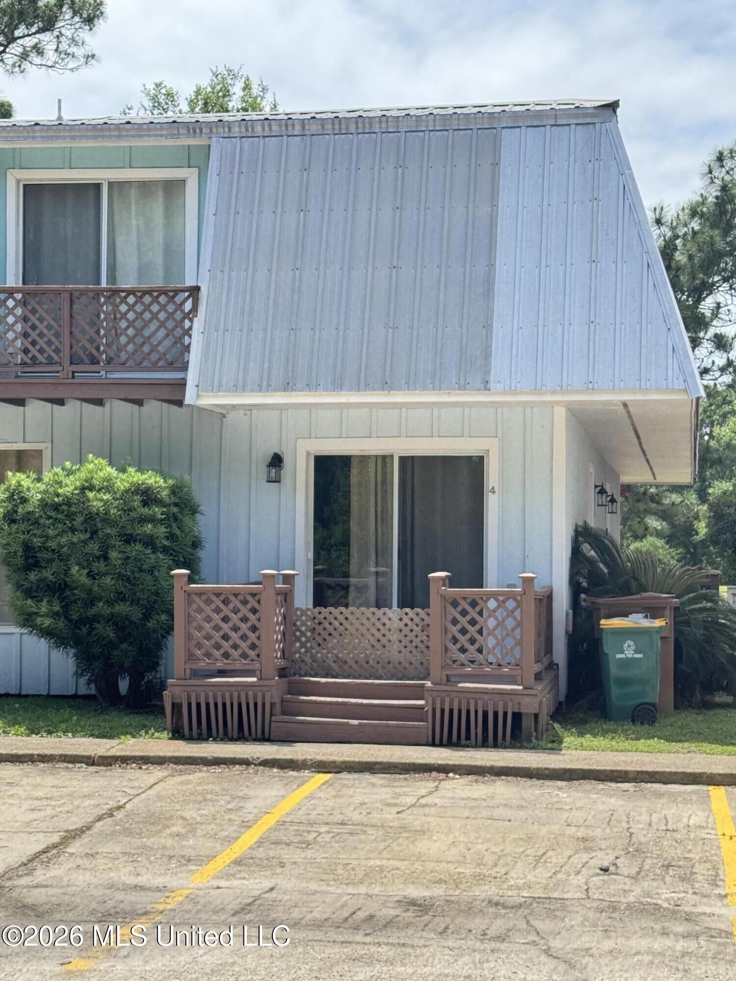 Property Photo:  590 Royal Oak Drive  MS 39571 