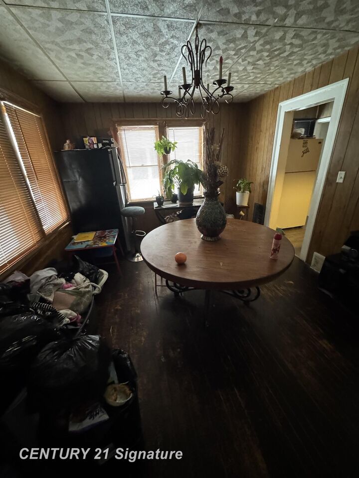 Property Photo:  1815 State Street  MI 48602 