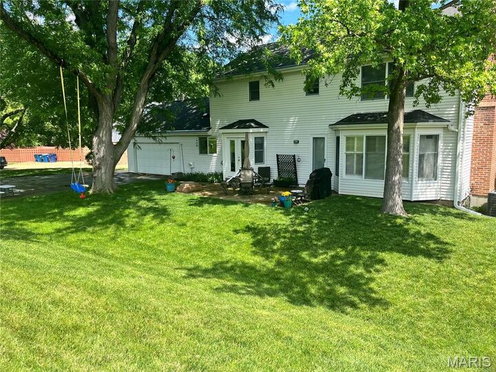 Property Photo: 1907 Dovercliff Court MO 63017