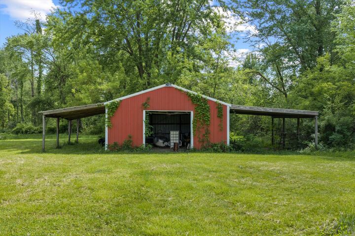 Property Photo:  66435 Union Road  MI 49031 
