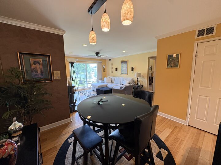 Property Photo:  9481 Bay Colony Drive 2S  IL 60016 