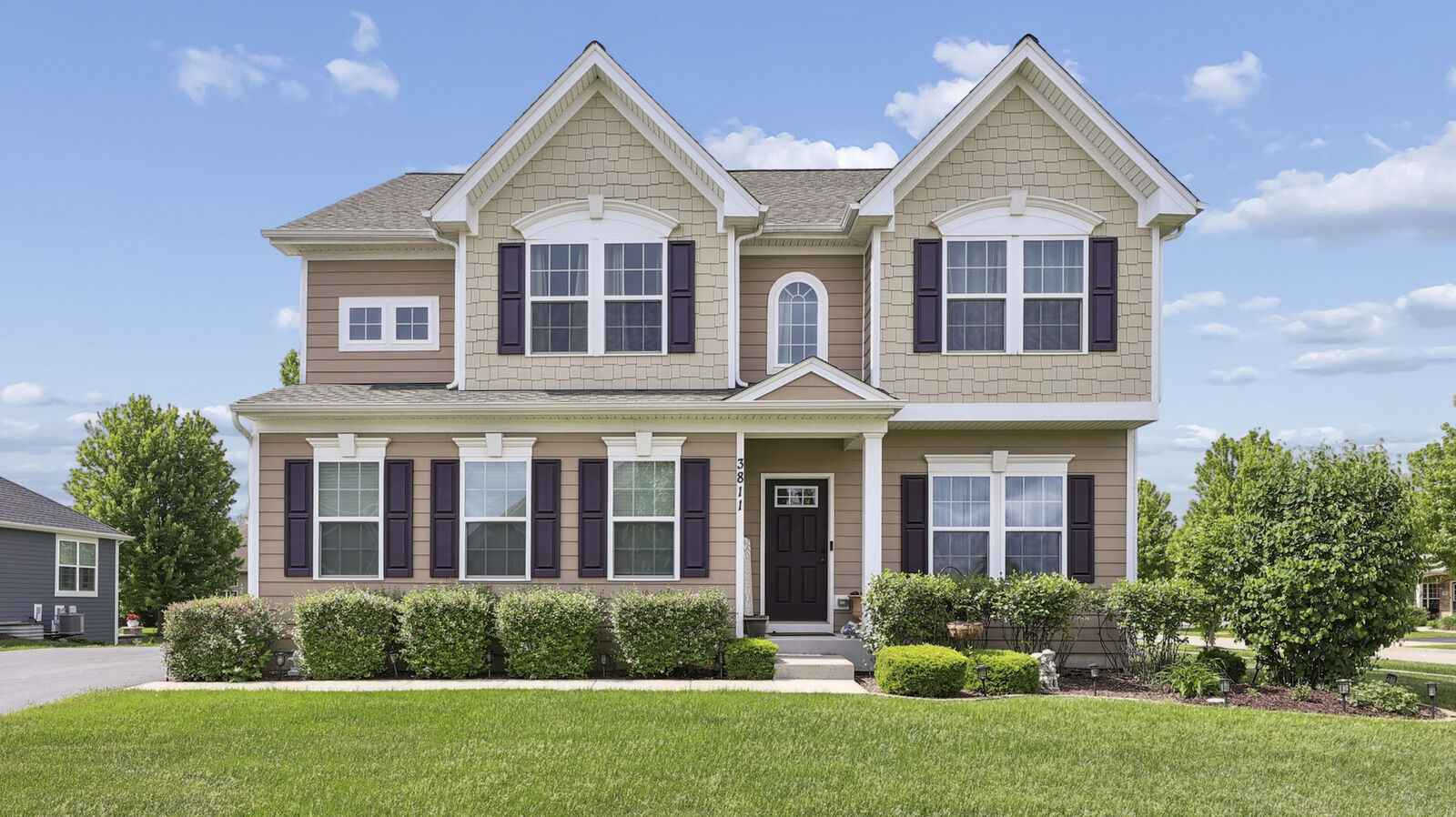 Property Photo: 3811 Ivy Lane IL 60124