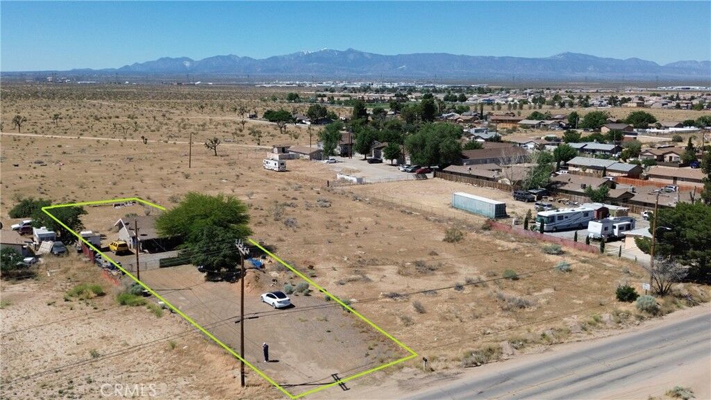 Property Photo: 10877 Chamberlaine Way CA 92301