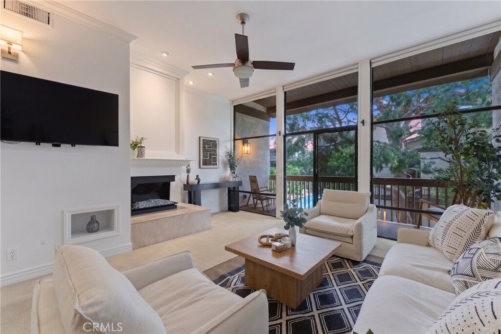 Property Photo: 8208 Marina Pacifica N CA 90803