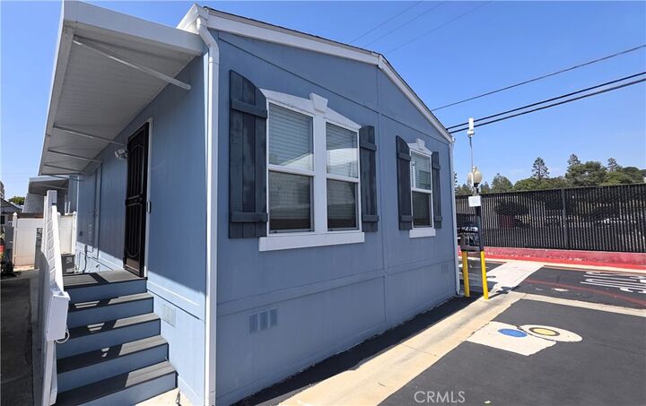Property Photo: 11250 Playa Street 42 CA 90230