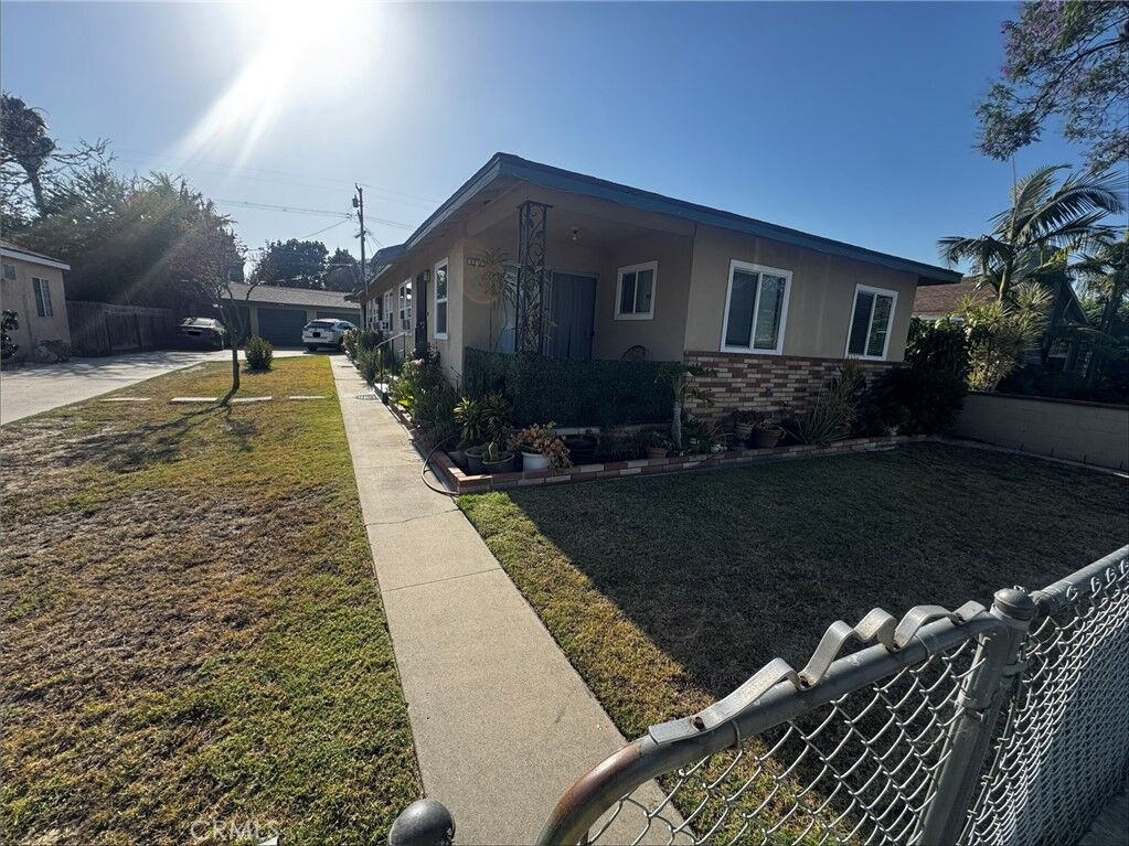 Property Photo:  8977 Bryson Avenue  CA 90280 