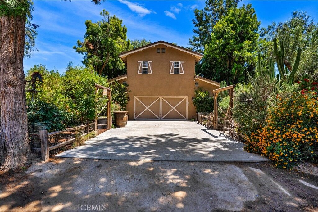 Property Photo:  31625 Ano Crest  CA 92596 