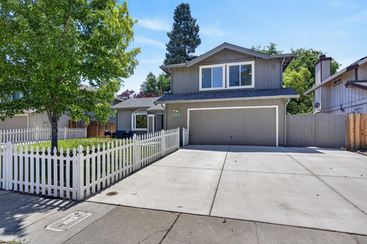 Property Photo:  1480 Woodland Oaks Way  CA 95833 