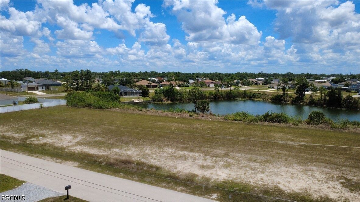 Property Photo: 4151 NE 16th Avenue FL 33909
