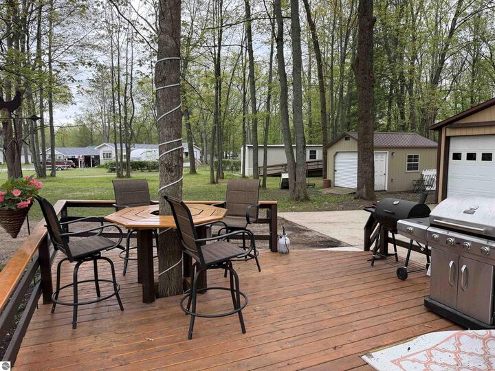 Property Photo:  2245 Edgewood  MI 48622 